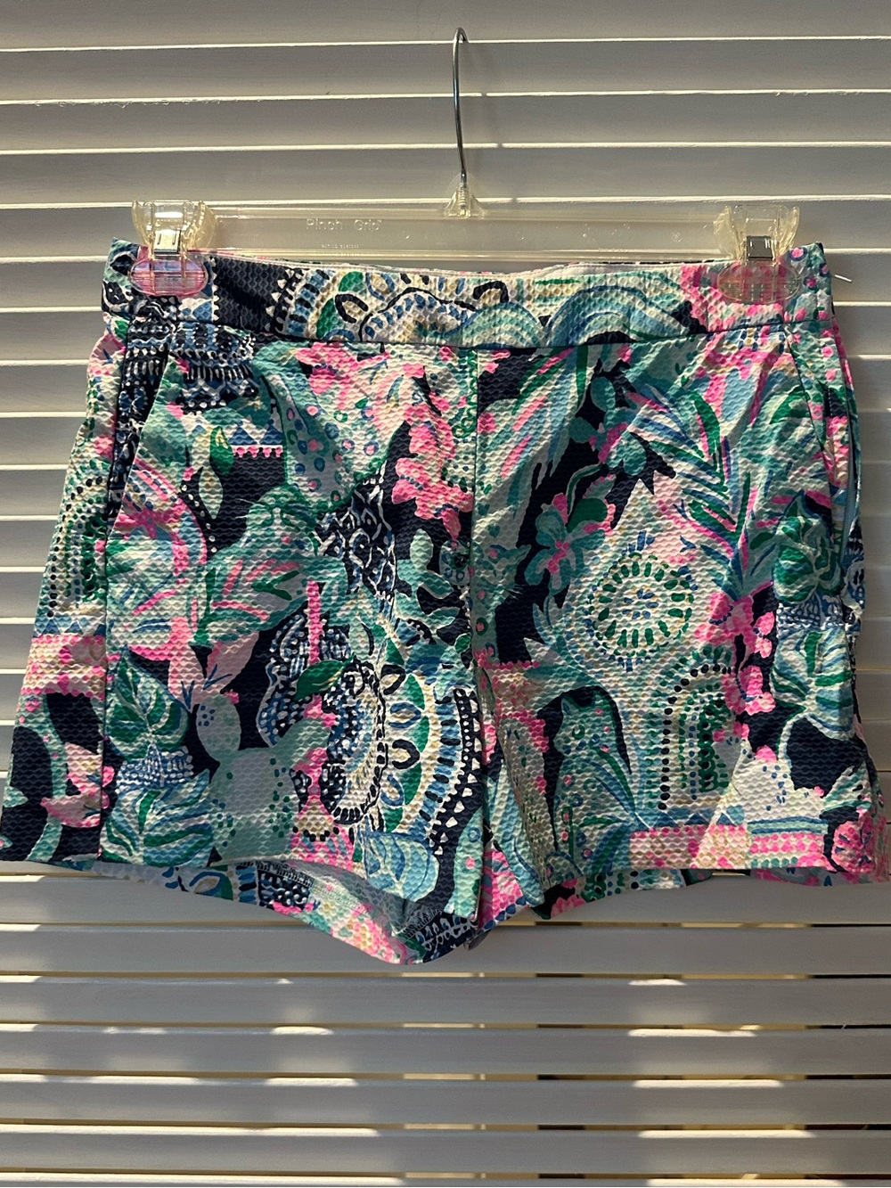 Lilly Pulitzer Malie Stretch Shorts in Lookin Sharp